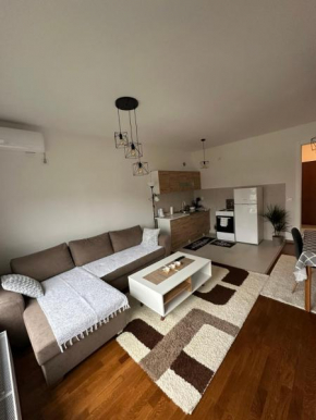Apartman Diksi sa podzemnom garazom